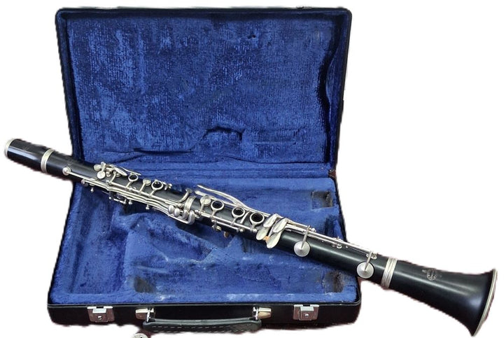 Used Buffet E11N Bb Wood Clarinet - With Case and Mouthpiece
