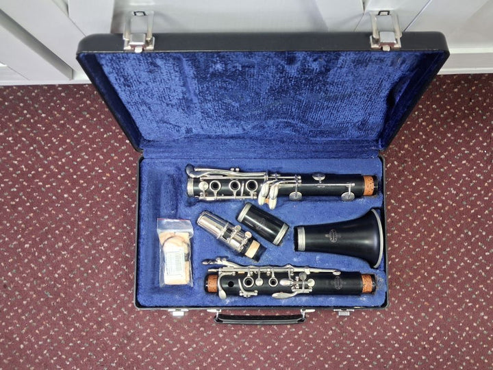 Used Buffet E11N Bb Wood Clarinet - With Case and Mouthpiece 7