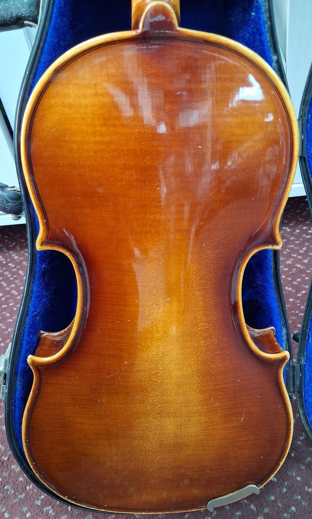 Used E.R. Pfretzschner Model PA241 3/4 Violin - With Case and Bow 7