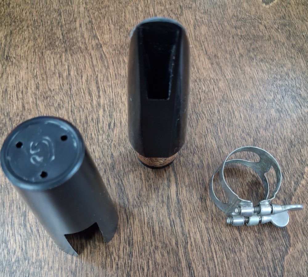 Used Gigliotti Model P Hard Rubber Clarinet Mouthpiece - With Ligature and Cap 5